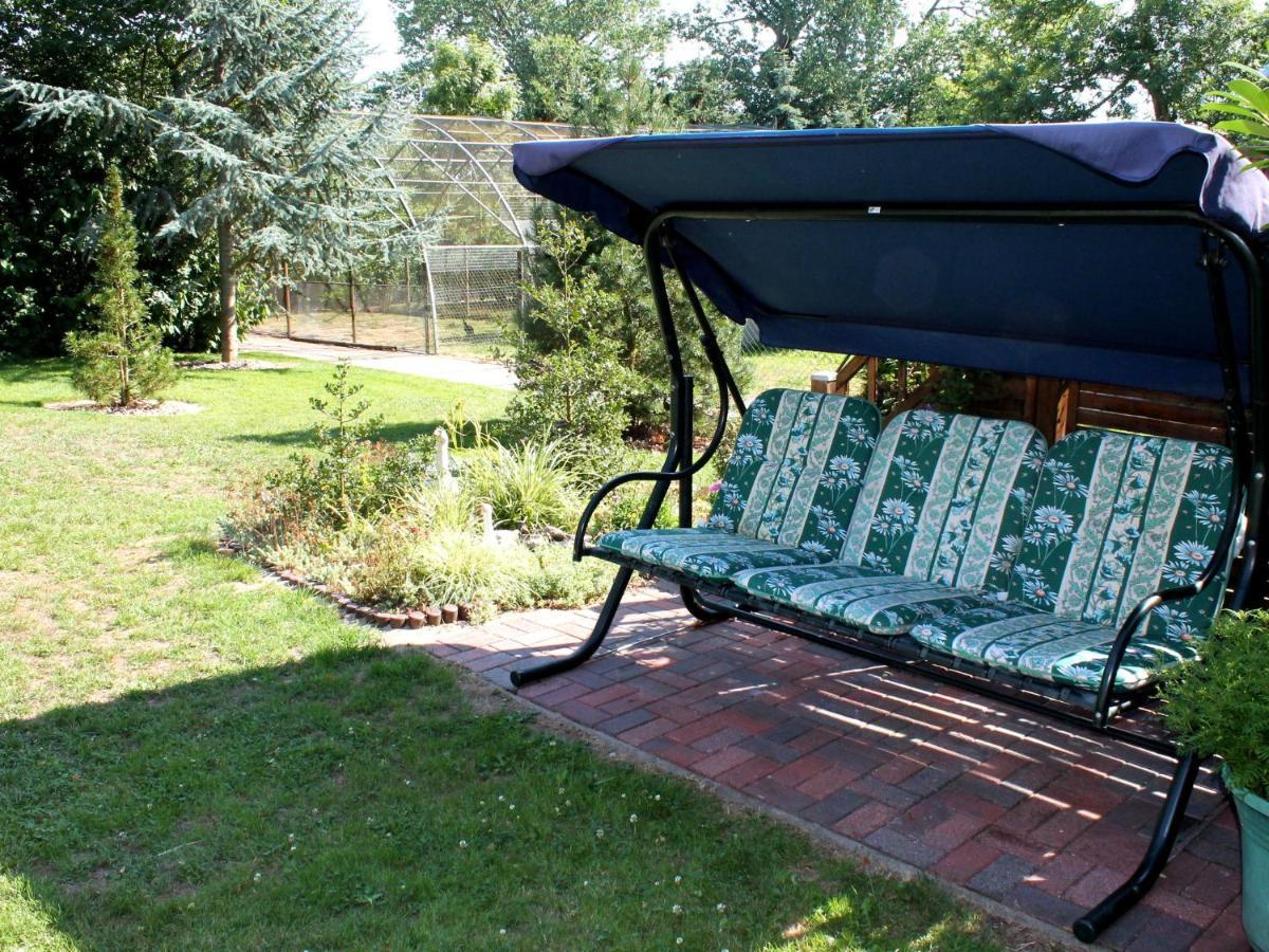 Pretty Bungalow In Neubukow With Garden, Roof מראה חיצוני תמונה
